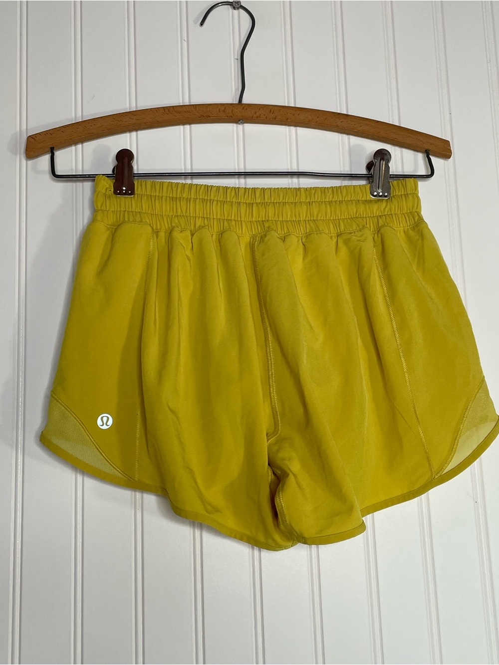 Lululemon Hotty Hot Shorts - Picture 6 of 8